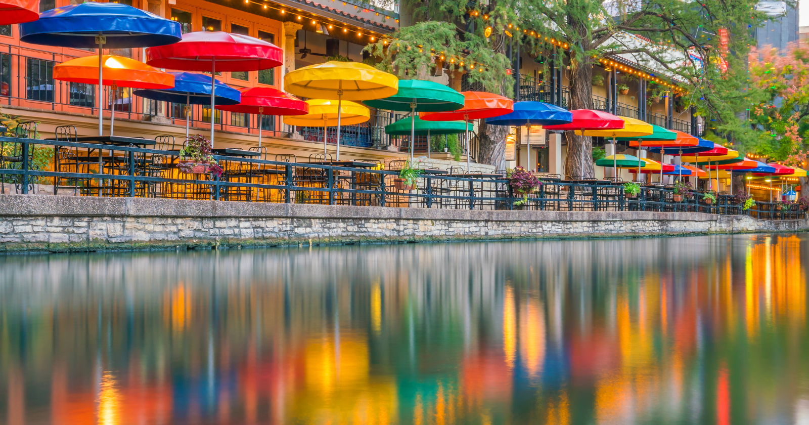 Professional interventionist guiding a family through a supportive and structured drug intervention process in San Antonio.