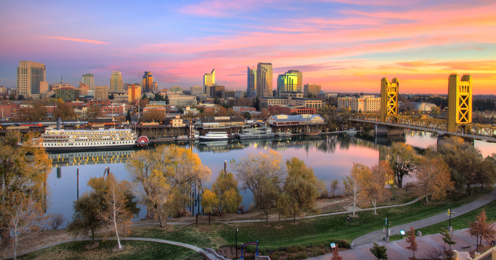 Professional interventionist providing compassionate guidance to a Sacramento family during a structured drug intervention.