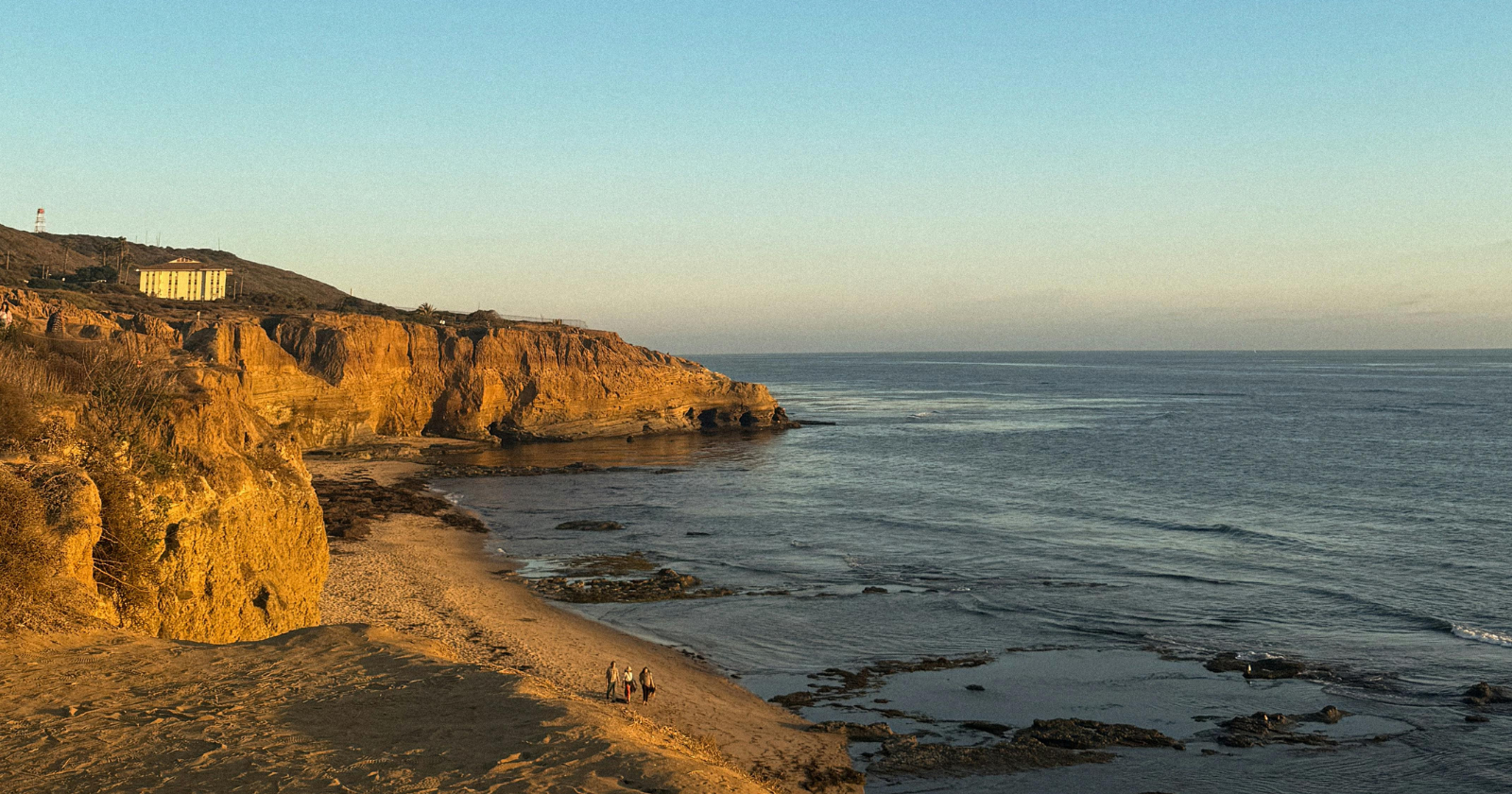 Compassionate intervention specialist guiding a San Diego family through a supportive and structured drug intervention.