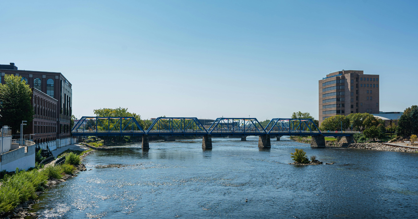 Grand Rapids, Michigan skyline representing alcohol intervention and community support resources